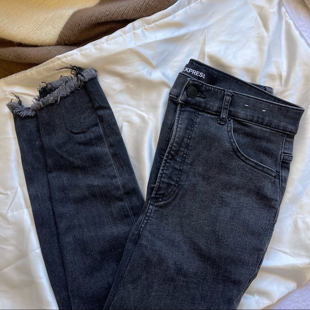 Express Black High-Waisted Ankle Jeans